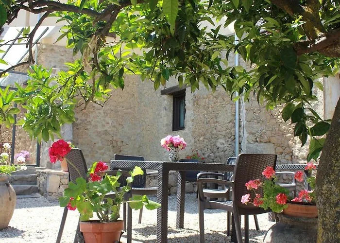 Cantarranas Cuacos De Yuste